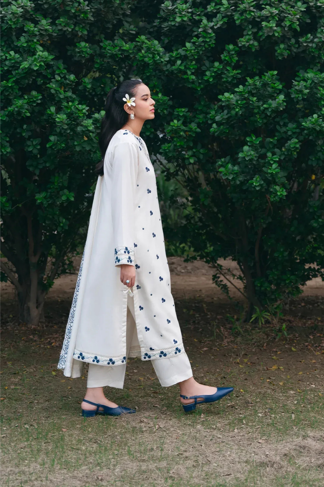 Best Selling - Naaz - 3 PC Suit